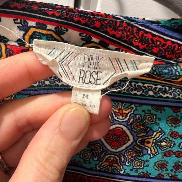 Pink Rose Size Medium Blouse - Picture 2 of 4